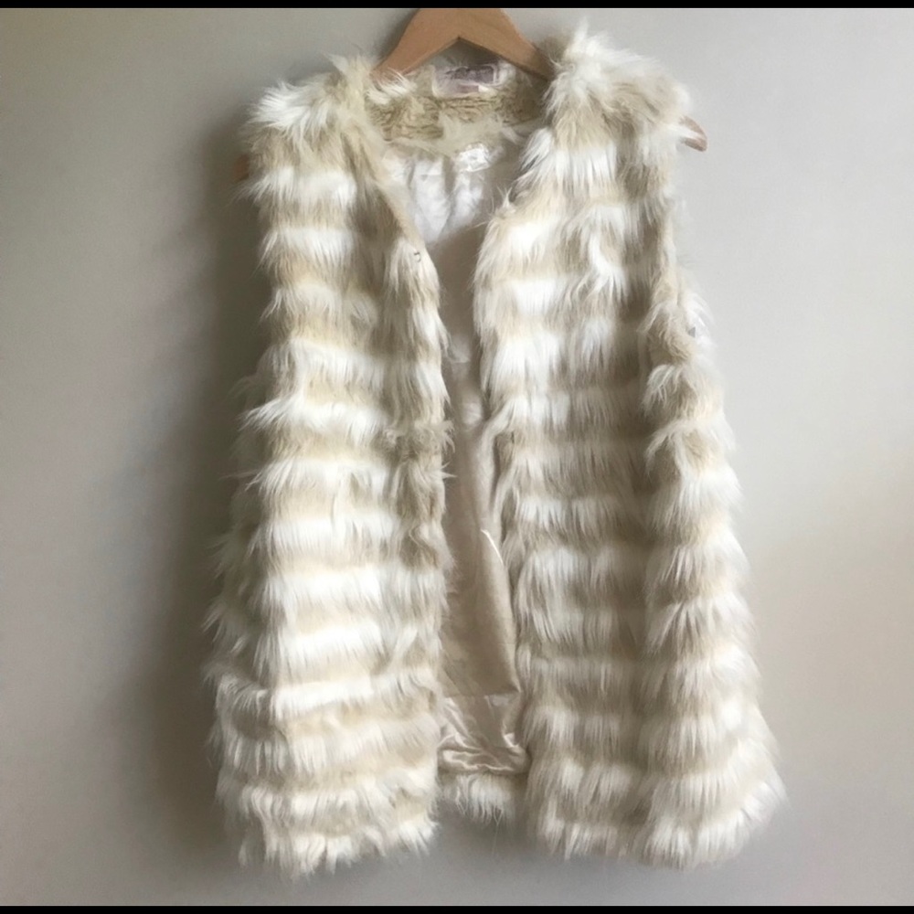 Forever 21 Faux Fur Vest